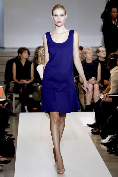 Look 24